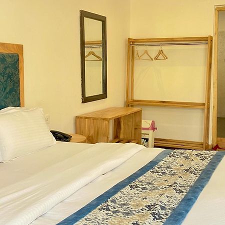 לה Hotel Palam Hills מראה חיצוני תמונה